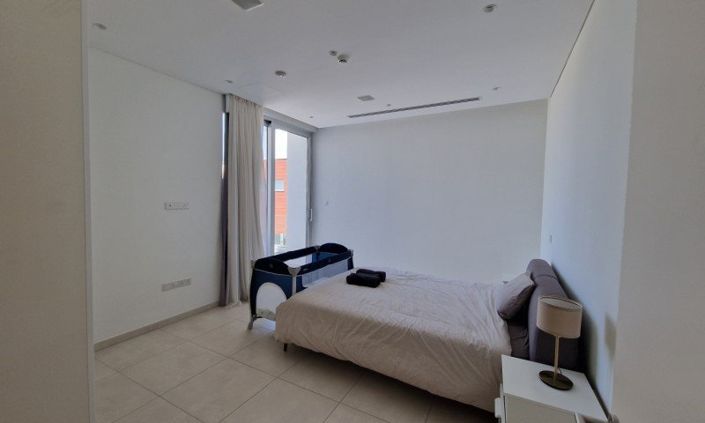 Image No.22-6 Bed House for sale