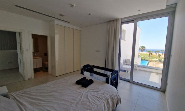 Image No.23-6 Bed House for sale