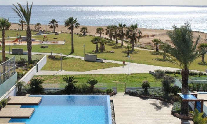 Image No.8-6 Bed House for sale