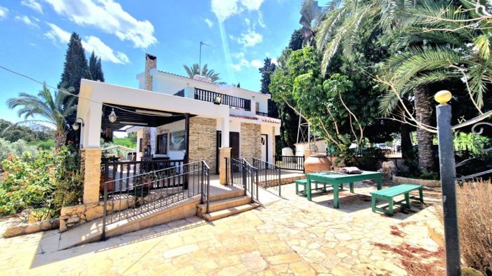 Image No.2-3 Bed House for sale