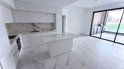 e1ec6c22-88f6-4c51-a6a8-b5ae88e10533