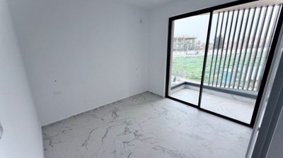 04a4eb48-b87e-43ea-bf8e-8a9a3701d69e