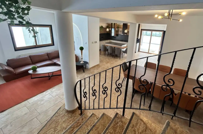 Image No.13-4 Bed House for sale