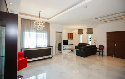 f8935e44-40b0-4353-aeee-d326628c1310