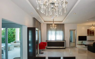 a6555028-225d-4373-85ef-67d14ac6da98