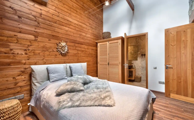 fc0f40a0-39bb-4e83-ab0b-fea704e57d70