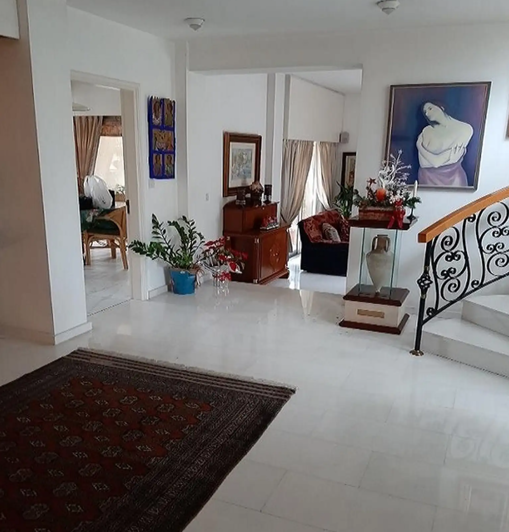 Image No.13-4 Bed House for sale