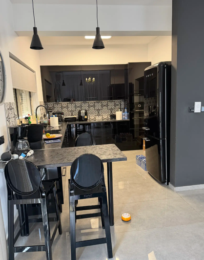 Image No.12-4 Bed House for sale