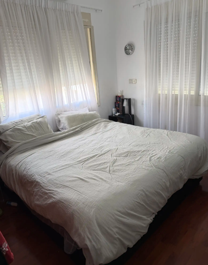 Image No.8-4 Bed House for sale