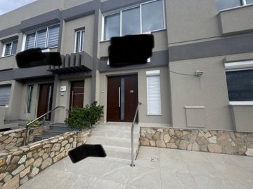 b45a233a-27b3-4c4d-a401-8541d239bdd3