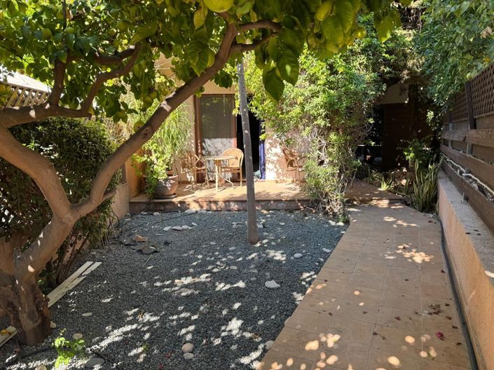 Image No.4-3 Bed House for sale