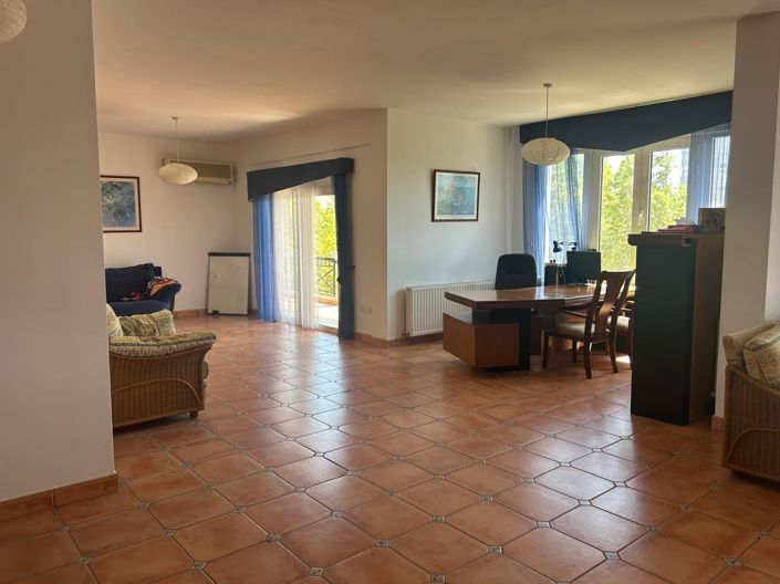 Image No.5-4 Bed Penthouse for sale