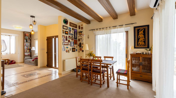 Image No.3-4 Bed Villa for sale