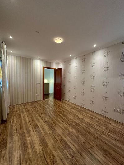 Image No.13-4 Bed House for sale