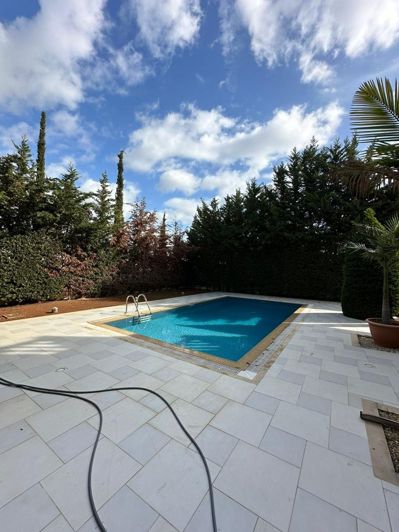 Image No.14-4 Bed House for sale