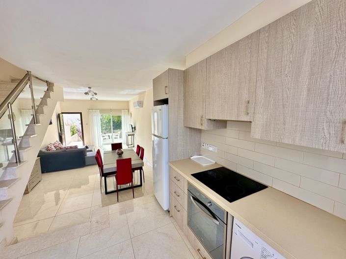 Image No.3-2 Bed House for sale