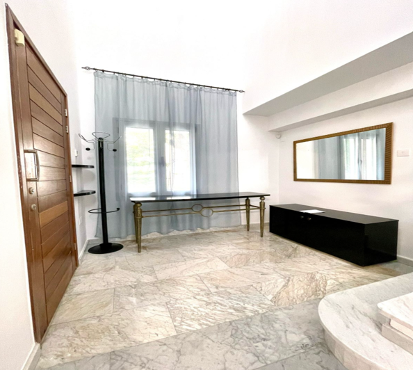 Image No.10-2 Bed House for sale