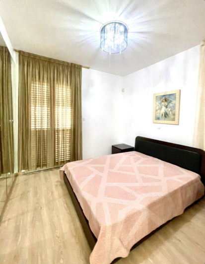 Image No.2-2 Bed House for sale