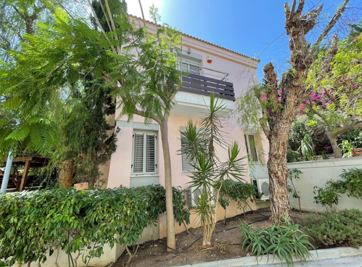 Image No.6-2 Bed House for sale