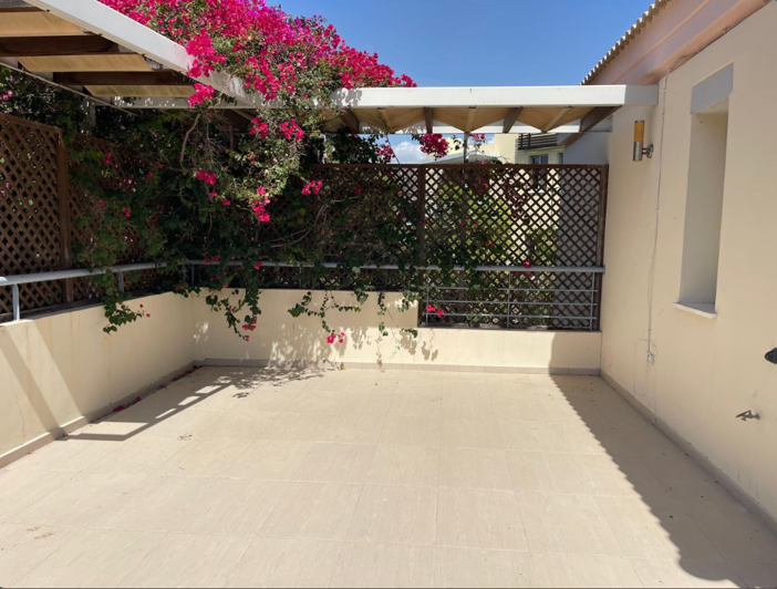 Image No.7-2 Bed House for sale