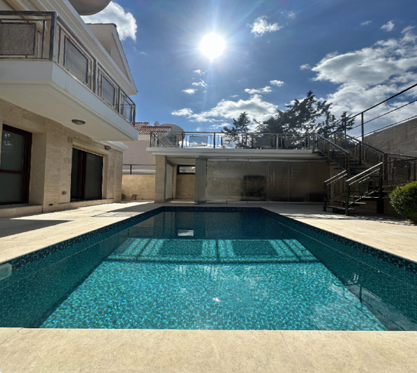 Image No.8-4 Bed House for sale