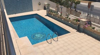 f594756d-2bcb-4993-a0c1-4c864df5204f