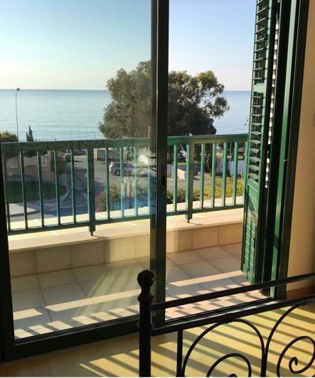 Image No.5-5 Bed House for sale