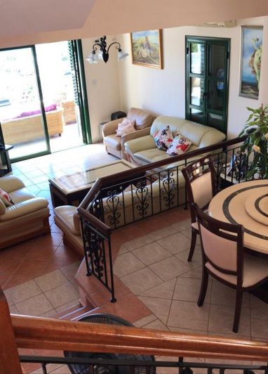 Image No.9-5 Bed House for sale