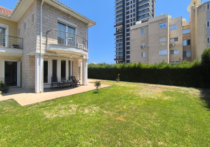 Image No.13-4 Bed House for sale