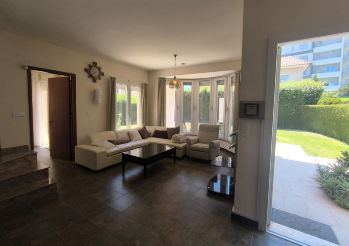 Image No.23-4 Bed House for sale