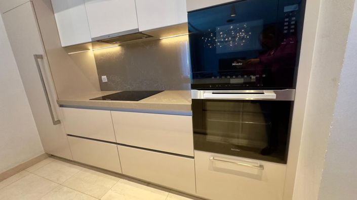 Image No.24-3 Bed Apartment for sale