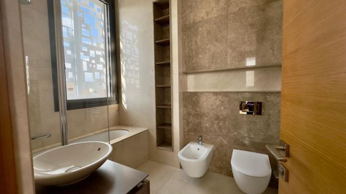 Image No.26-3 Bed Apartment for sale