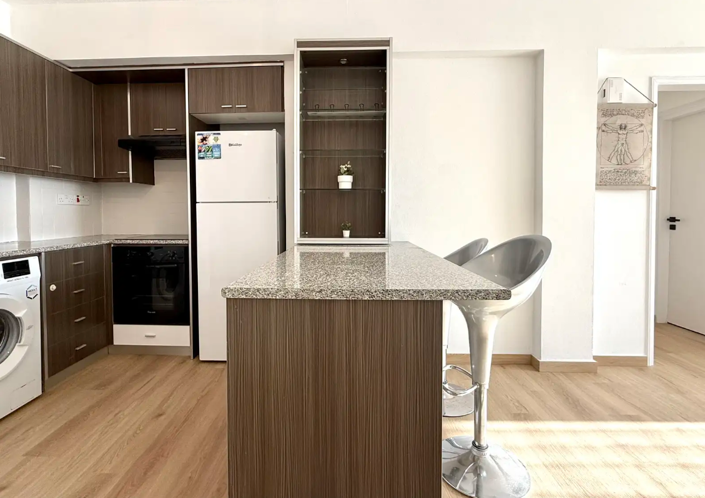 Image No.10-2 Bed Apartment for sale