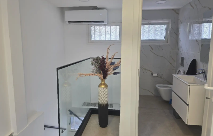 Image No.3-Commercial à vendre à Parekklisia