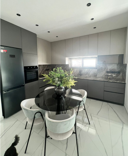 Image No.7-3 Bed Apartment for sale