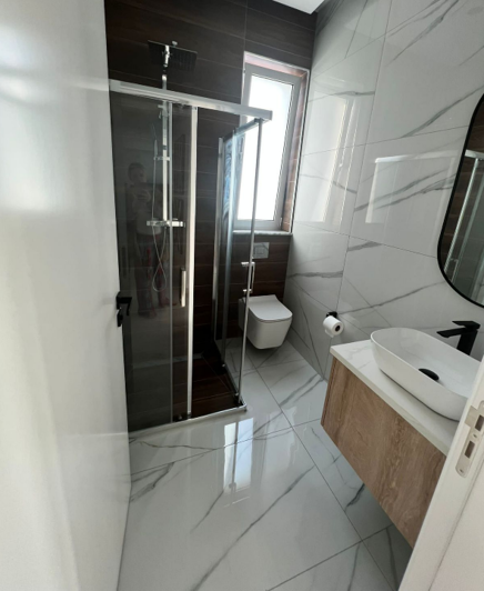 Image No.8-3 Bed Apartment for sale