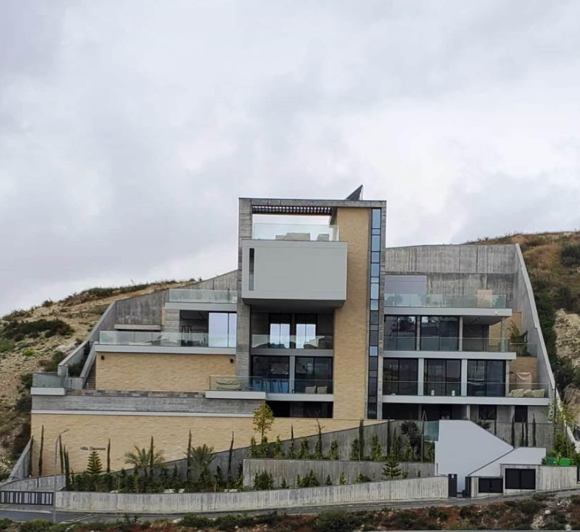 Image No.16-6 Bed Villa for sale