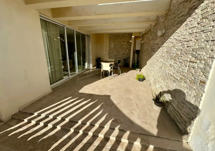 Image No.2-Penthouse de 2 chambres à vendre à Nicosie