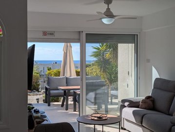 8d289b3b-ce44-42f3-b4e8-a3bd451ffcc4