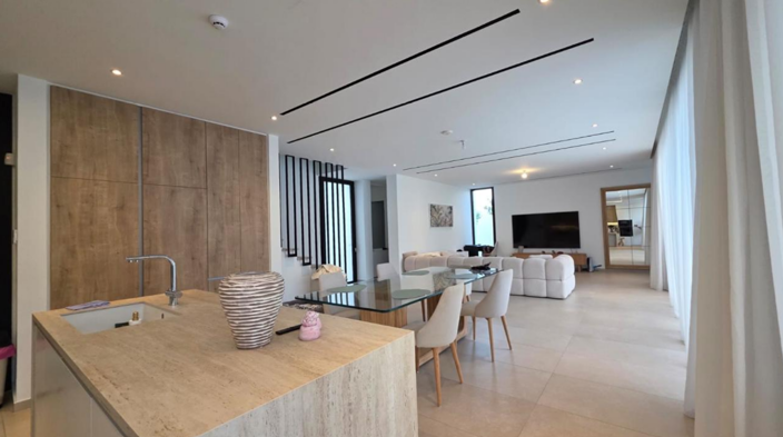 Image No.3-Villa de 3 chambres à vendre à Germasogeia