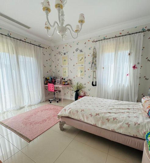 Image No.16-5 Bed Villa for sale