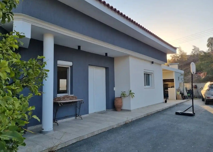 Image No.8-4 Bed House for sale