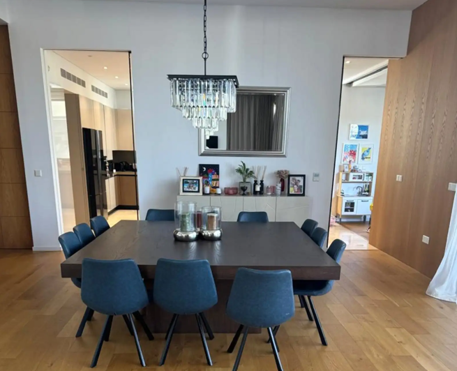 Image No.2-4 Bed House for sale