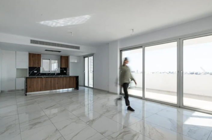 Image No.3-3 Bed Apartment for sale