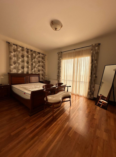 Image No.17-5 Bed House for sale