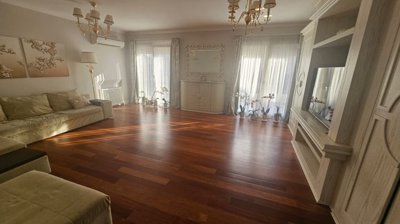 7eba69b4-3e01-4732-bfb1-12fee2613b5e