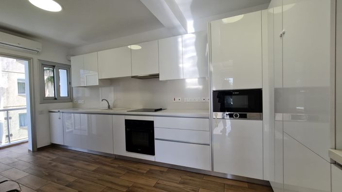 Image No.17-4 Bed Apartment for sale