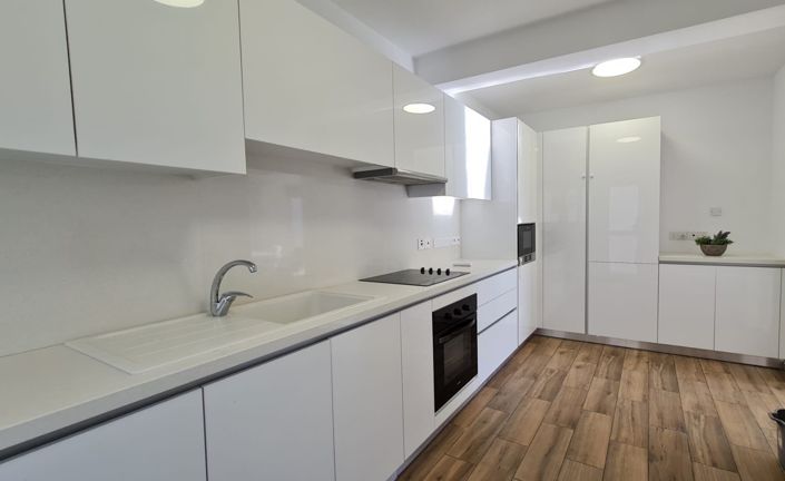 Image No.18-4 Bed Apartment for sale