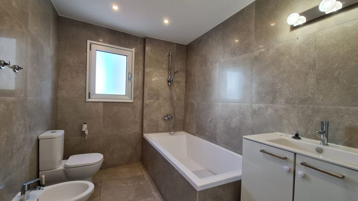 Image No.3-4 Bed Apartment for sale