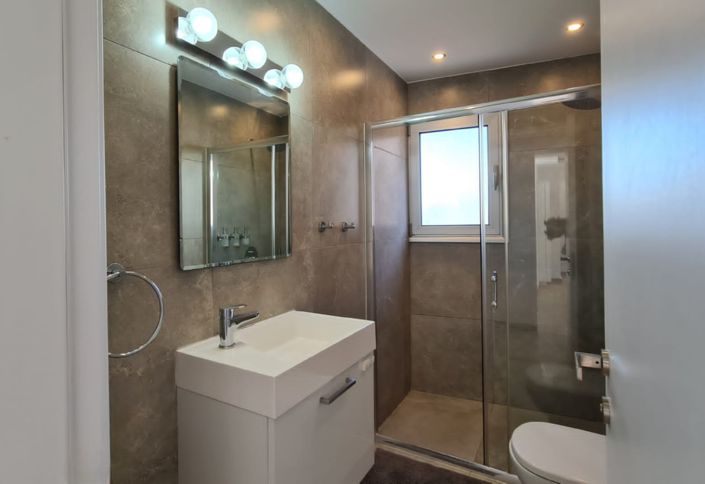 Image No.8-4 Bed Apartment for sale